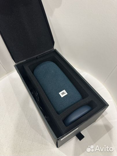 Умная колонка JBL link portable с алисой