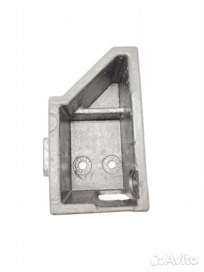 Ящик для инструментов задний правый Skoda Yeti