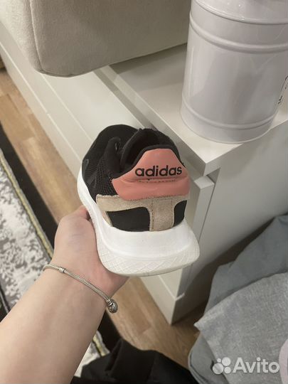 Кроссовки adidas