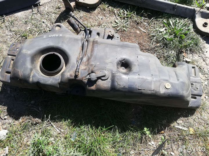 Бензобак Рено Клио 2