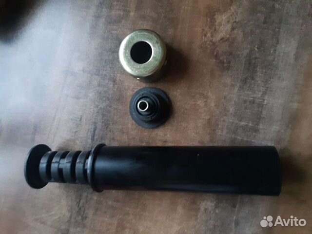 Пыльник амортизатора Nissan