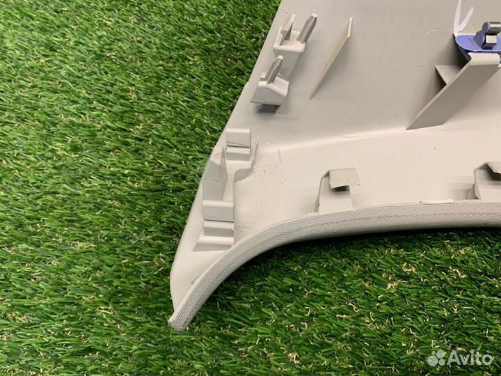 Обшивка стойки задняя левая Renault Megane 4