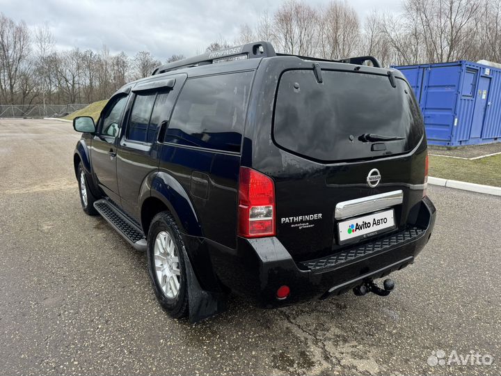 Nissan Pathfinder 2.5 AT, 2010, 282 000 км