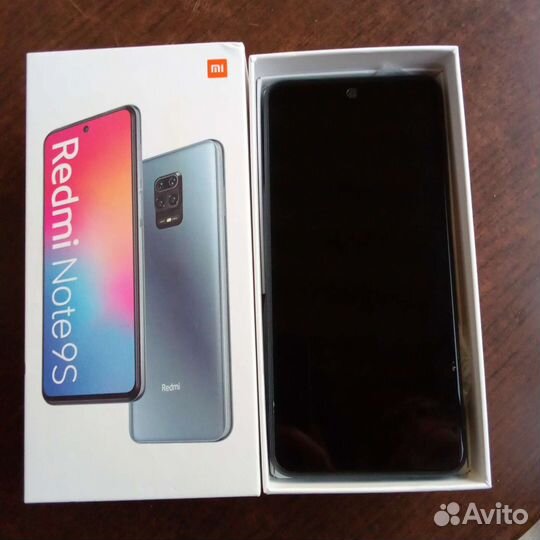 Телефон Xiaomi redmi note 9s