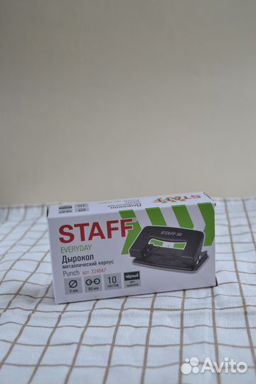 Дырокол 2 отверстия