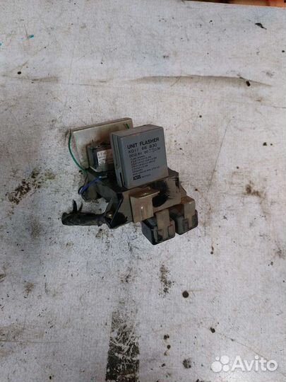 Блок реле Kia Sportage 1