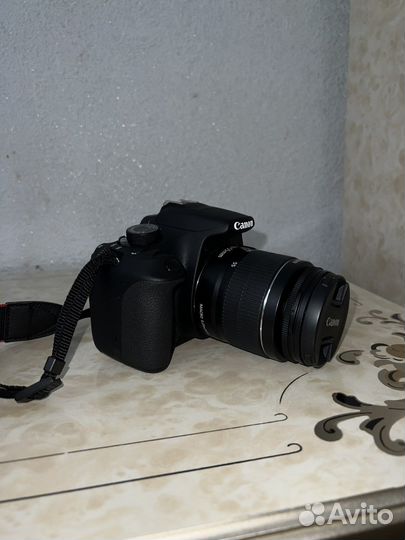 Зеркальный фотоаппарат canon