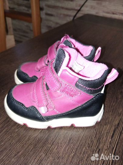 Ботинки демисезонные для девочки 22р