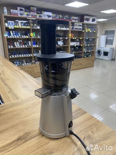 Соковыжималка Redmond RJ-914S