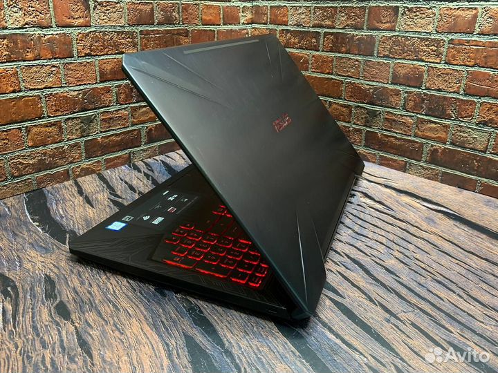 Asus TUF Gaming Core i5/GTX/SSD/Full HD ips