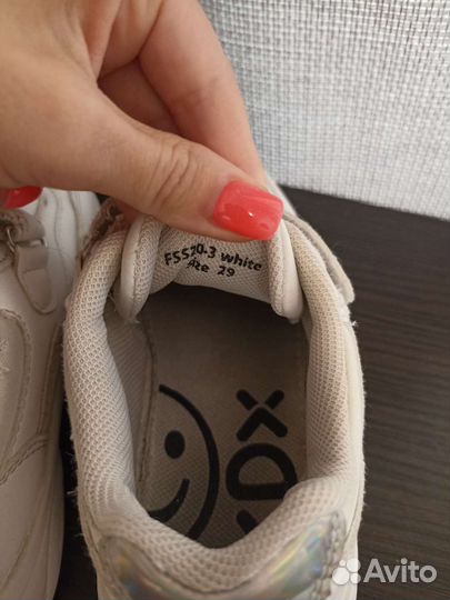 Кроссовки для девочки