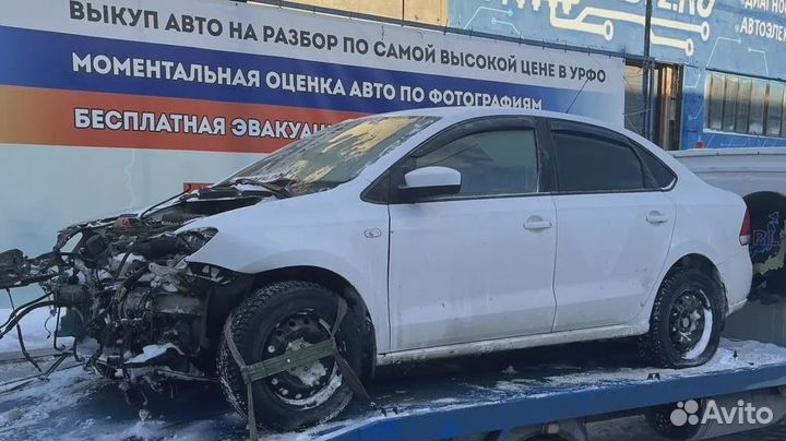 Уплотнитель стекла двери задней правой Volkswagen