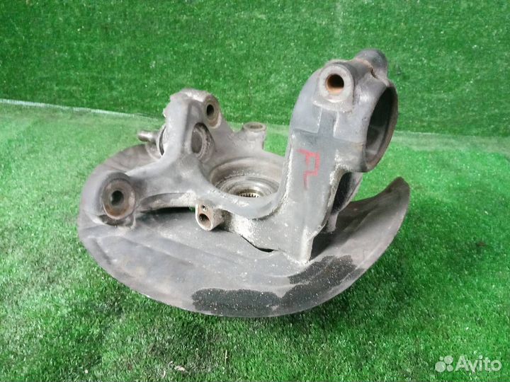 Кулак поворотный передний левый Bmw X3 E83 M54B30