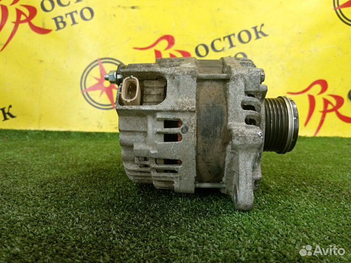 Генератор Nissan Note E12 HR12DDR 2012