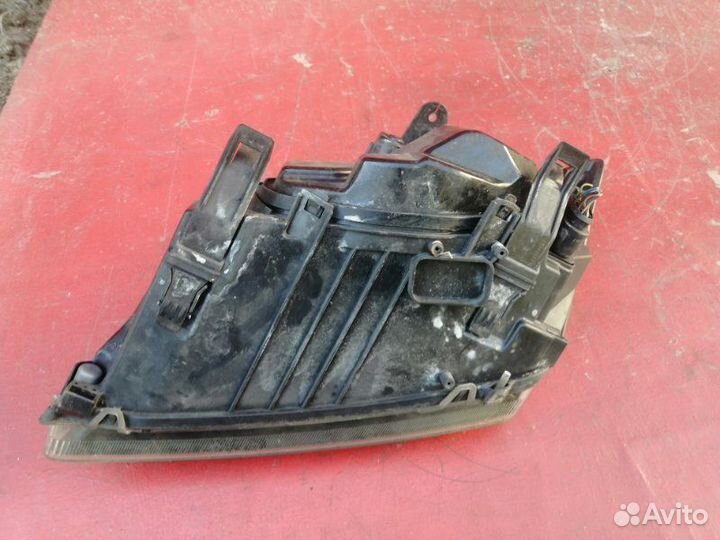 Фара правая Ford Focus 2 hwda 1.6 zetec 2006