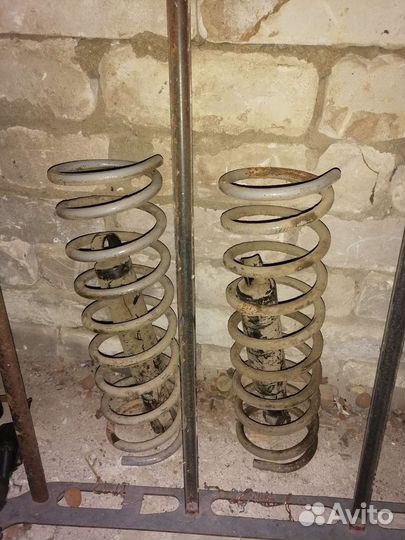 Задние пружины с амортизаторами на ваз 2105 - 07