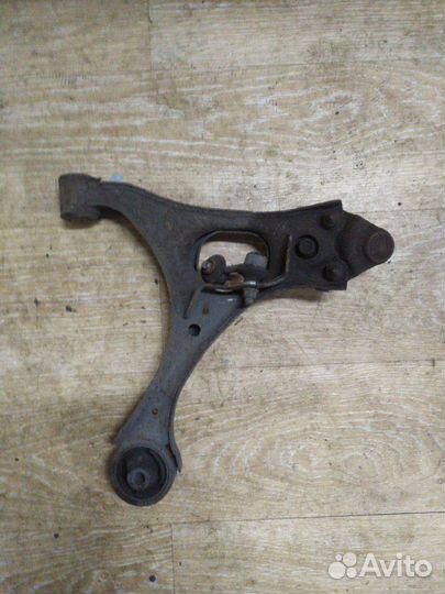 Рычаг подвески передний правый Honda Civic 2008