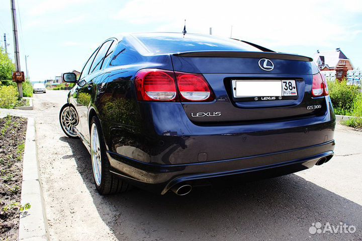 Lexus GS 300 Artisan Spirits