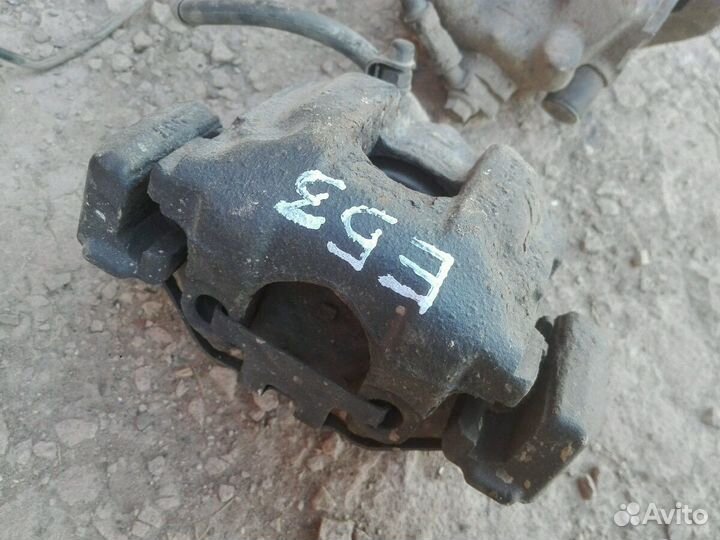 Задний суппорт левый/правый BMW E53/X5