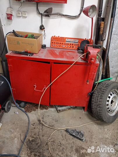 Верстак слесарный с тисками