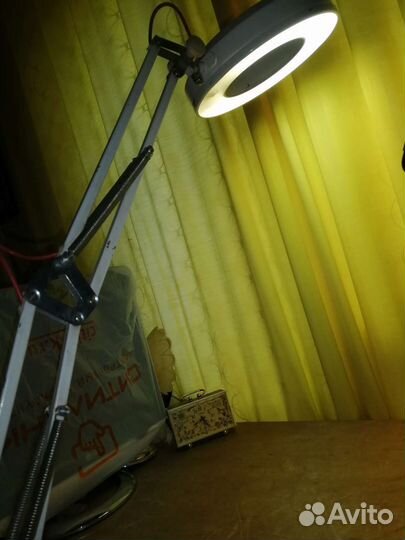 Лампа кольцевая на струбцине