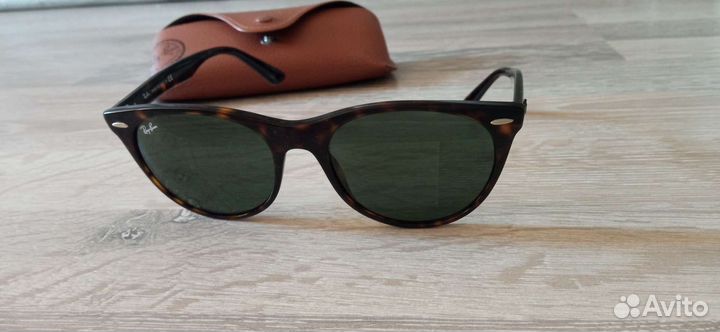 Солнцезащитные очки Ray Ban Wayfarer