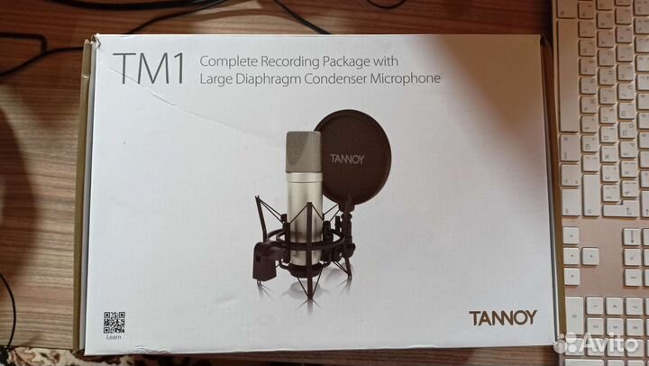 Студийный конденсаторный микрофон Tannoy TM1