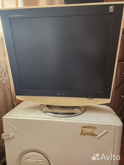 Монитор LG и системный блок