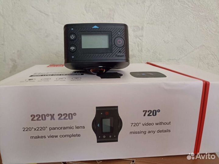 Камера двухобъективная