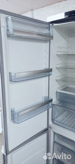 AEG стальной, но фрост. Доставка