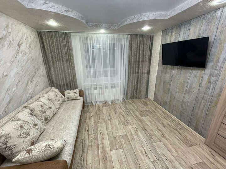 2-к. квартира, 54 м², 9/9 эт.