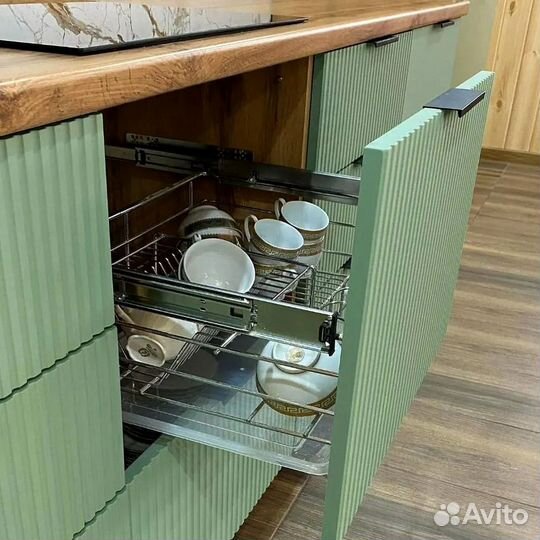 Прямой кухонный гарнитур современный