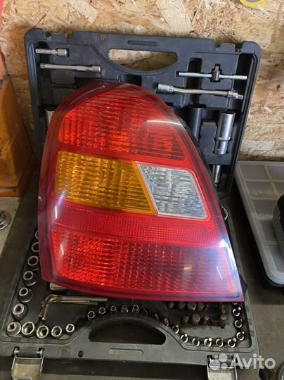 Фонарь левый Хендай элантра 3 XD