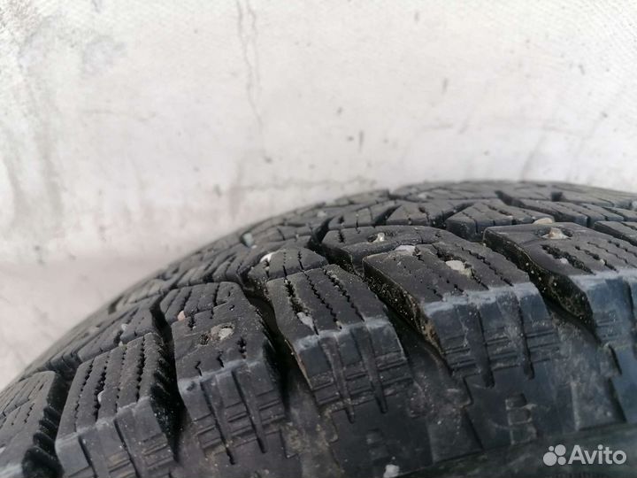 Bridgestone Blizzak Spike-02 185/65 R14