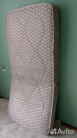 Матрас на базе пружинного блока 90-190-18