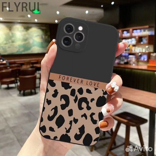 Чехол на iPhone 12