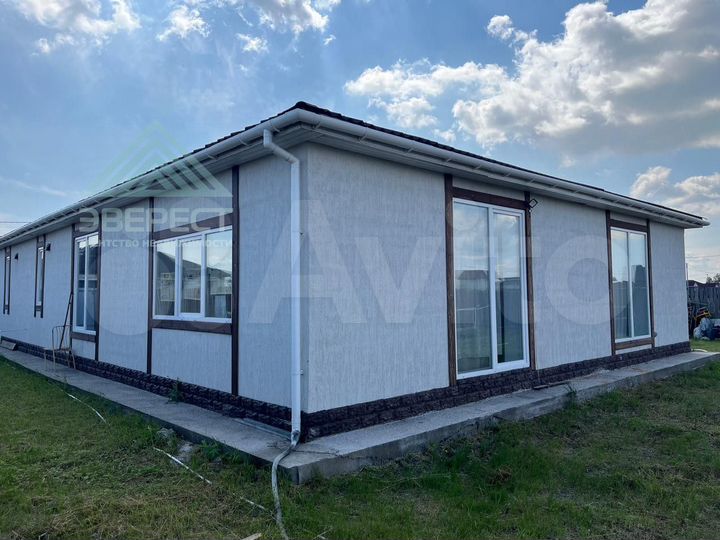 Дом 162,3 м² на участке 10,5 сот.