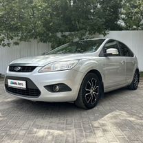 Ford Focus 1.6 AT, 2011, 131 555 км, с пробегом, цена 770 000 руб.