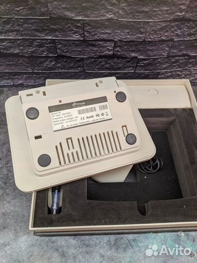 Оборудование для макияжа V9