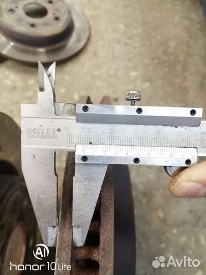 Продам тормозные диски тойота\лексус