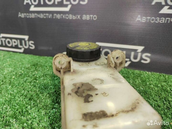 Бачок тормозной жидкости Peugeot 307 хэтчбек 1.6