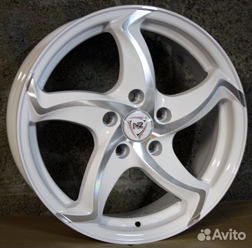 NZ F-17 : 6,5x16 5*114,3 Et:46 Dia:67,1 WF