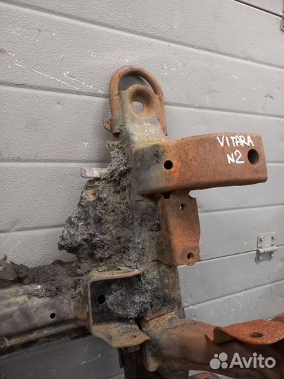 Подрамник передний Suzuki Grand Vitara