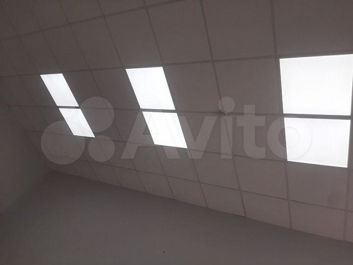 Офисный блок на Д.Ковальчук, 3 этаж, 30 м2, отд.вх