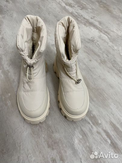 Дутики женские зимние