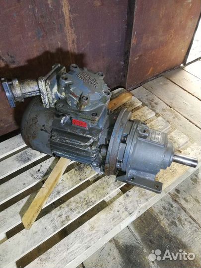 Мотор редуктор 2Мц2С-50-56-7.5