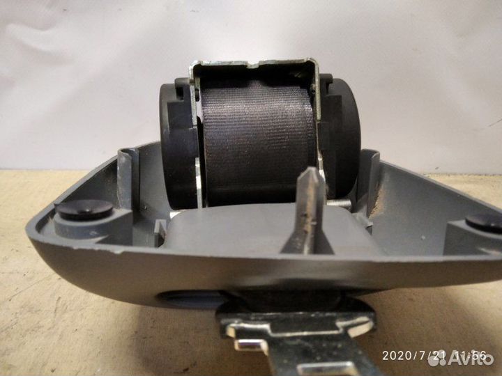 Ремень безопасности задний Renault Symbol 1 1.4