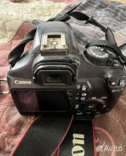 Зеркальный фотоаппарат canon 1100d