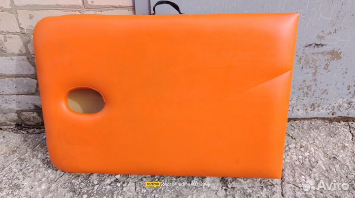 Массажная кушетка