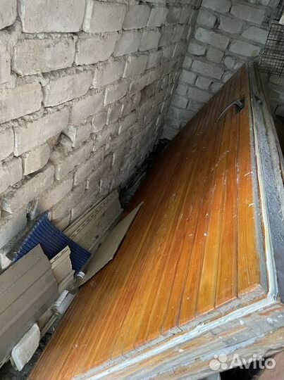 Дверь деревянная входная 192,5х99,5х7,5 без короба